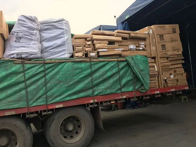 可克达拉家具托运